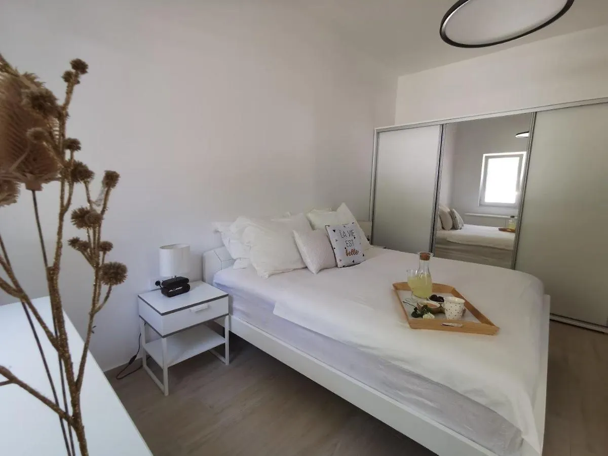 Apartment Villa Poljana Mali Lošinj